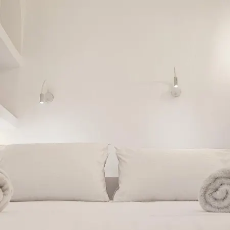 Cozy Now * Tinos